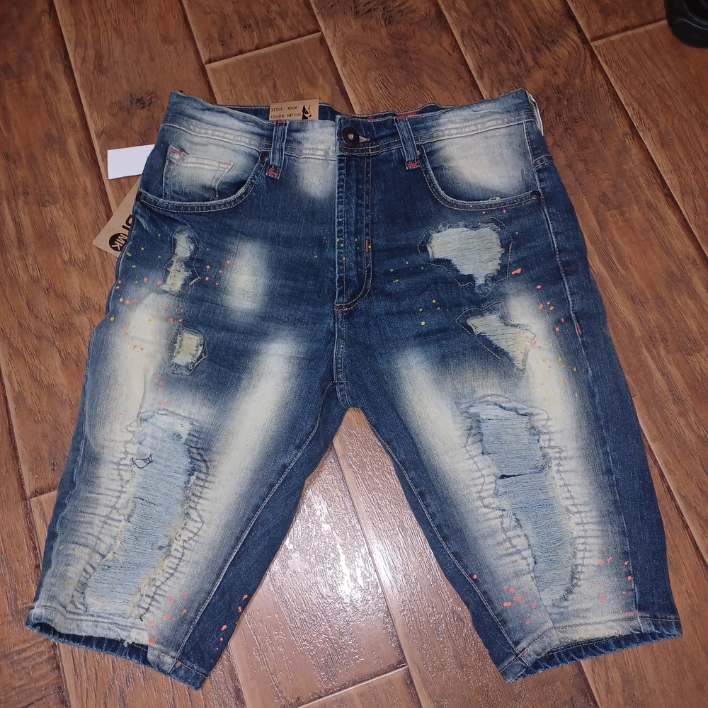 MAKOBI..Men's Distressed Denim Shorts